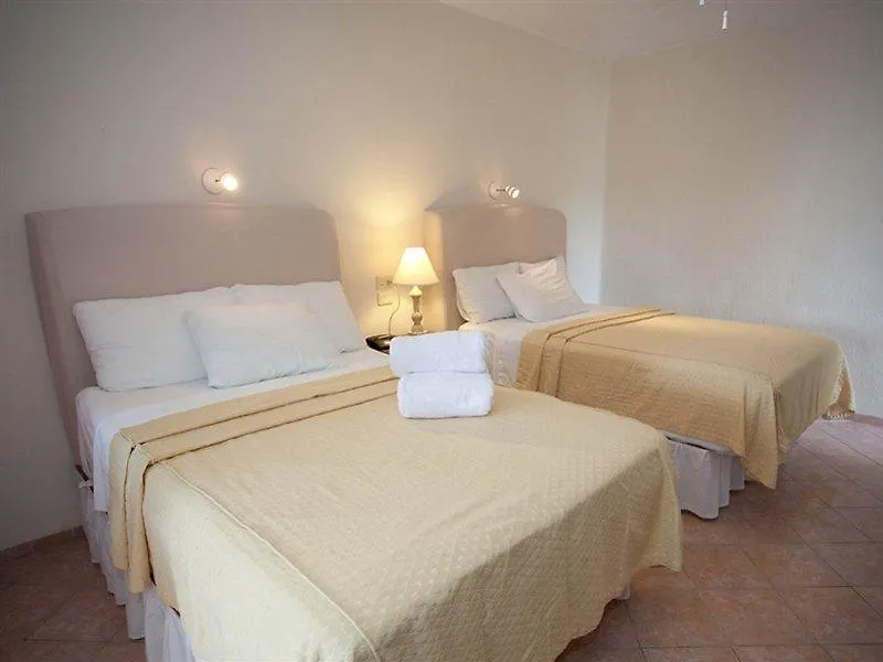 Hotel Playa La Media Luna Isla Mujeres